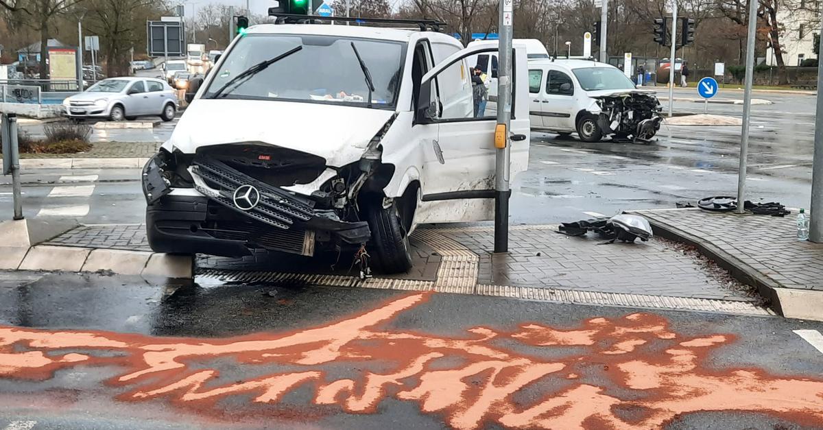 Verkehrsbehinderungen Nach Unfall Am Wetzlarer Leitzplatz